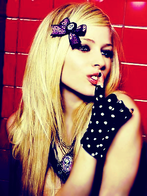 avril lavigne hair. picture of Avril Lavigne.