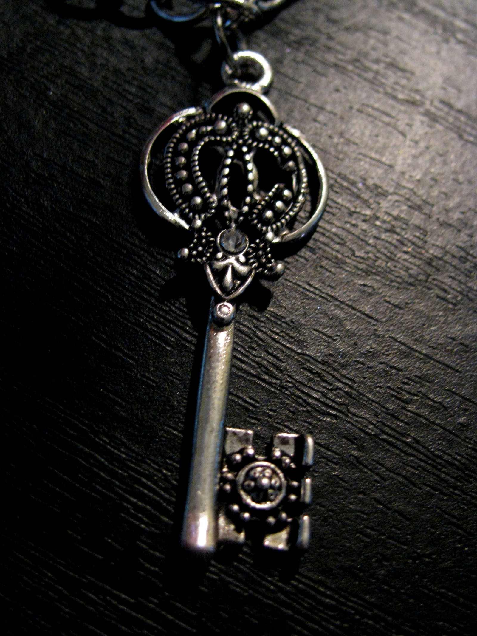 Key черный. Красивые ключи. Красивый старинный ключ. Ключ красиво. Красивый ключик.
